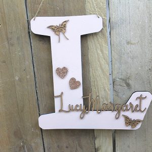 gldwhte-nmwllsgn-hrtbtrfly