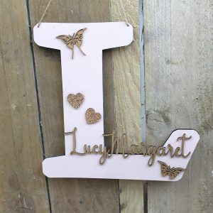 gldwhte-nmwllsgn-hrtbtrfly