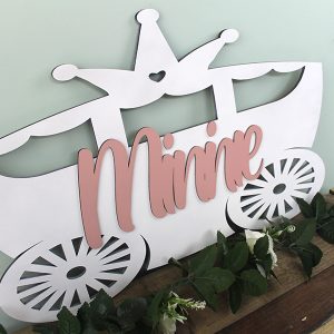 wht-prncsscrrg-wllart