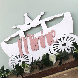 wht-prncsscrrg-wllart