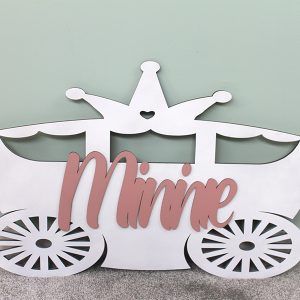 wht-prncsscrrg-wllart