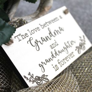 crmrcgl-lvbtwnflwrsd-grndma