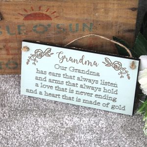 dckggrcgl-grandma-hrtmdgld