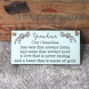 dckggrcgl-grandma-hrtmdgld