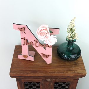 pnk-dcratv-nmlttrsgn