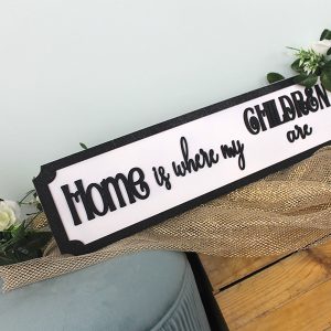 whtblckrc-hmswhr-chldrnr