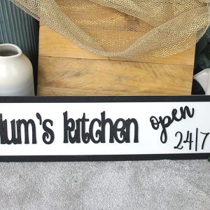 whtblckrc-mmktchn-sgn