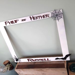 whte-hallwn-slfiefrm