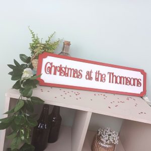 rdwhtrc-chrstmas-wllsgn