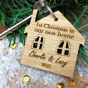 wdnkyrng-ourchrstms-frsthm