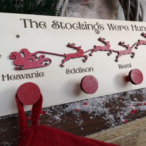 santa-Stock-Hung-Christ-cream 3