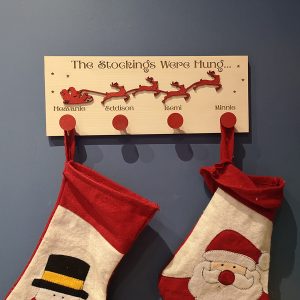 santa-Stock-Hung-Christ-cream -2