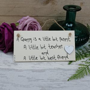 wdncrm-granny-gftplq