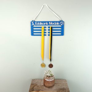 blue-footbll-mdlhnger