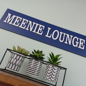 bluwht-lounge-barsgn