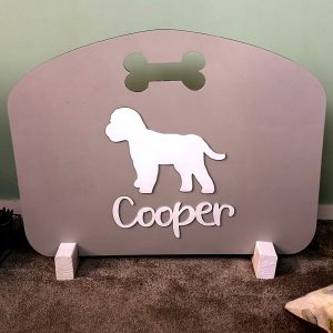 crmwht-dgstrgate-stpdog