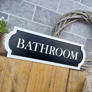 blckwht-bathroom-sgn