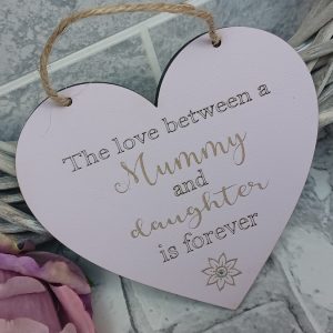 pnkwdnhrt-mummydghtr-lv