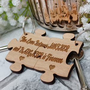 wdnkyrng-lvbtwn-mthrdghtr