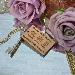 wdnkyrng-mummy-lttlmnkys