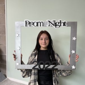 slvrblck-prom2022-slfrm