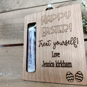 wdn-hppyeastr-mnyhldr