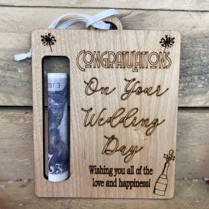 wdn-wddngday-mnyhldr