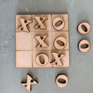 tictactoe-elfchrstmsprp