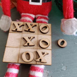 tictactoe-elfchrstmsprp